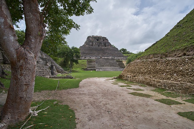 Free Xunantunich Belize photo and picture