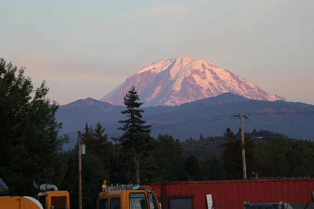 Free Mount Rainier Mountain photo and picture