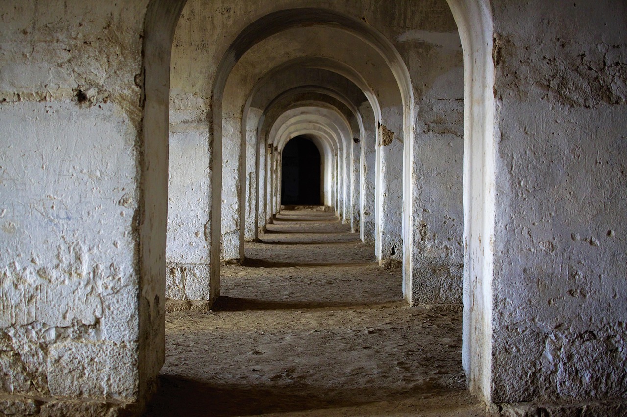 Building - free online jigsaw puzzle photo