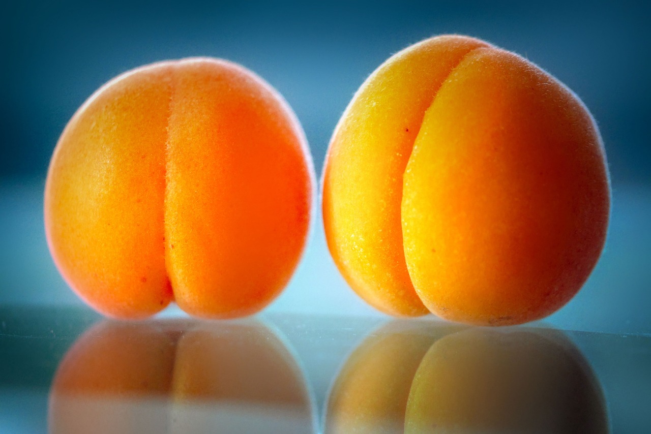 Apricot - free online jigsaw puzzle photo