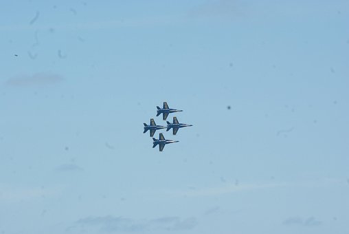 Ángeles Azules, Chorros, Equipo