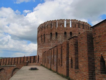 Smolenská Pevnost, Hradební Zeď, Zeď