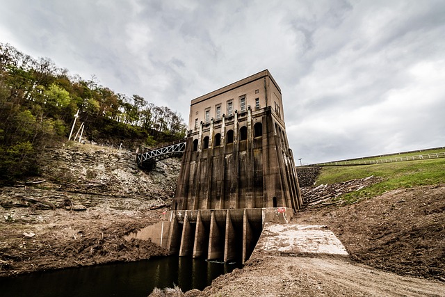 Free Dam Structure photo and picture