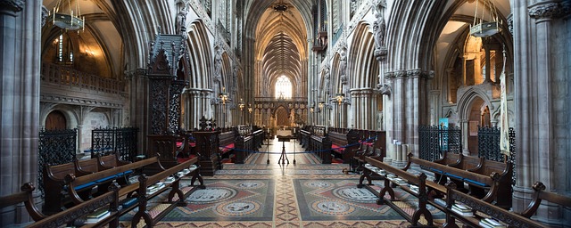 Free Lichfield Cathedral photo and picture