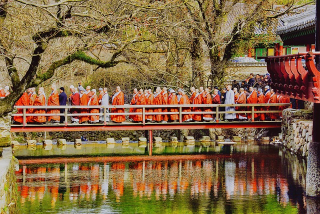 Free Monk Buddhism photo and picture