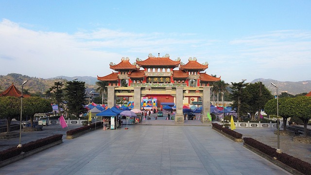 Free Guangzhou Old Building photo and picture