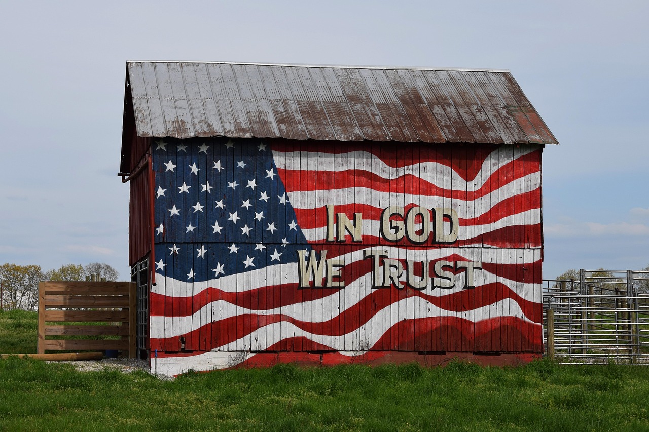 In God We Trust Barn - free online jigsaw puzzle photo