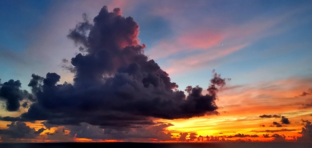 Solnedgang, Lyserøde Skyer, Skyer