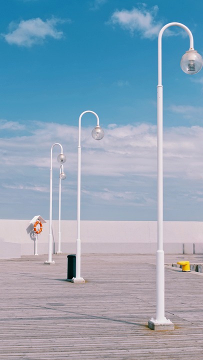 streetlamp-5201510_960_720.jpg