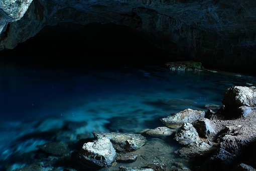 Free Zeus Batcave That photo and picture
