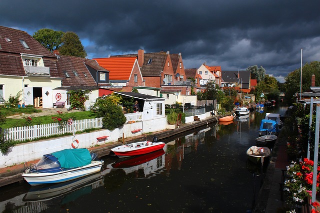 Free Husum Channel photo and picture