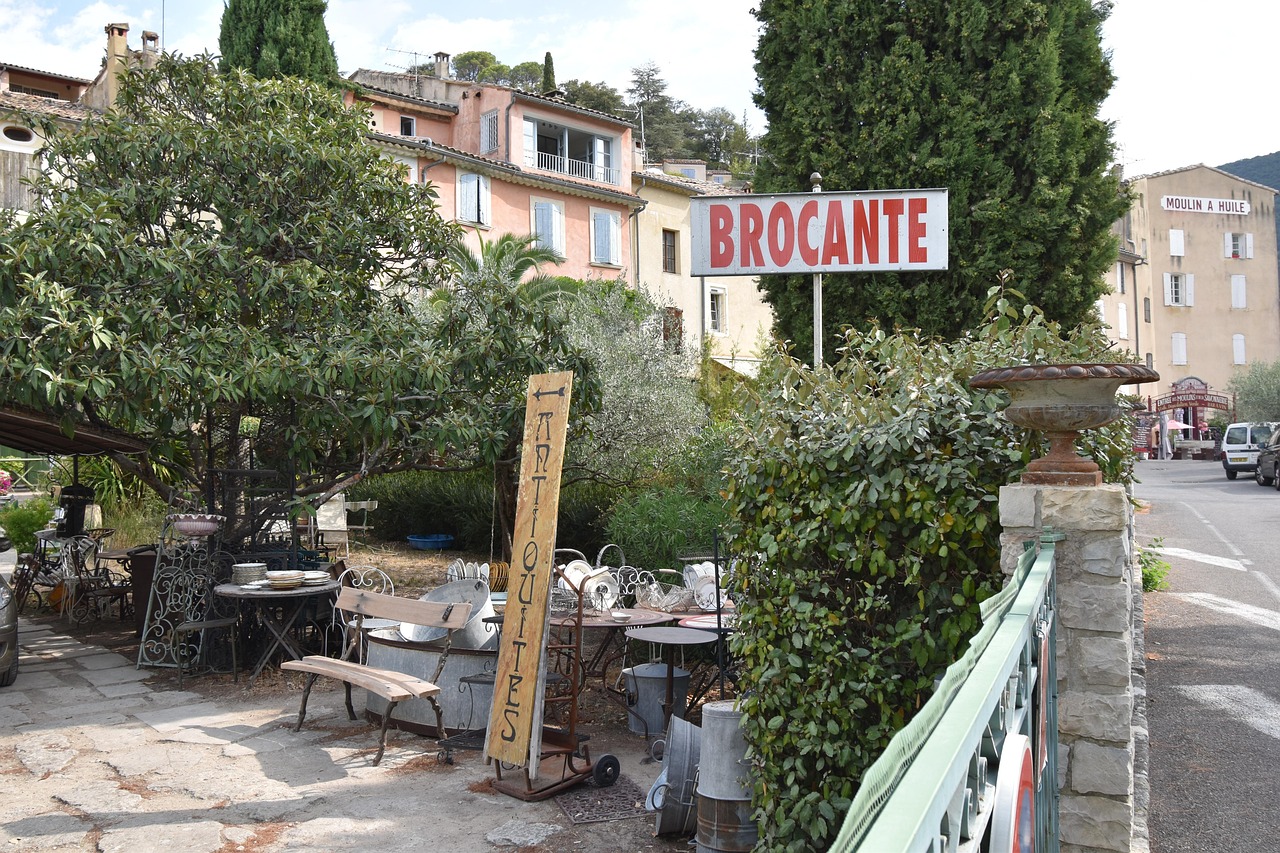 Déco Jardin Avec Vieille Fenêtre