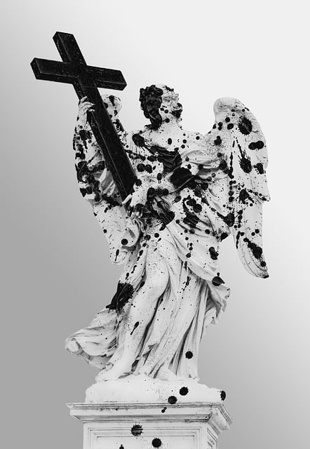 Free statue white black illustration