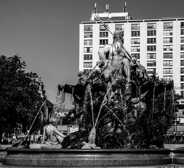 Free Berlin Statue photo and picture
