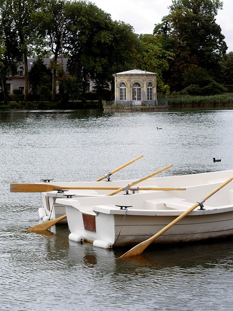 Free Fontainebleau France photo and picture