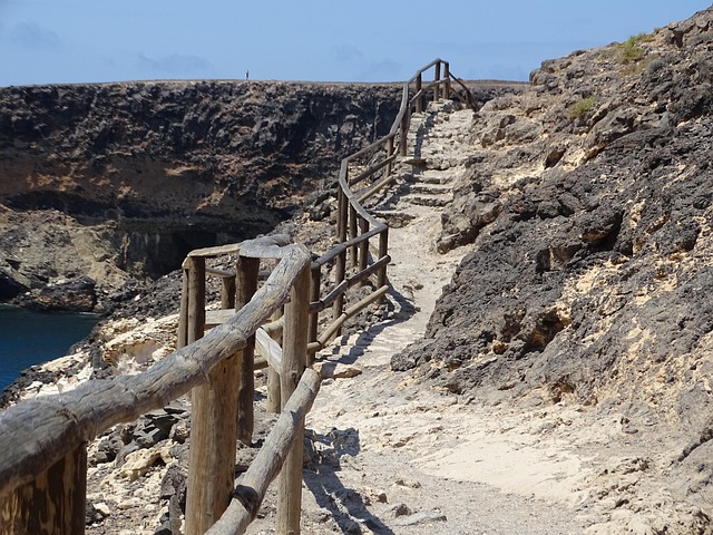 Free Path Railing photo and picture
