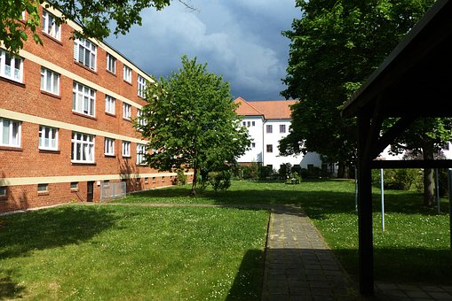 Free Portico House Bauhaus photo and picture
