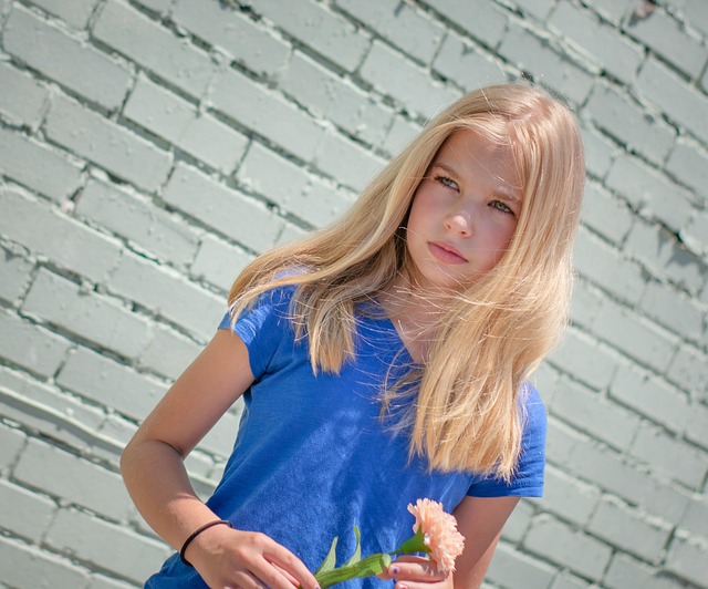 Free Girl Beautiful photo and picture