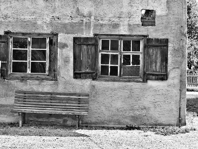 Free Window Bank photo and picture