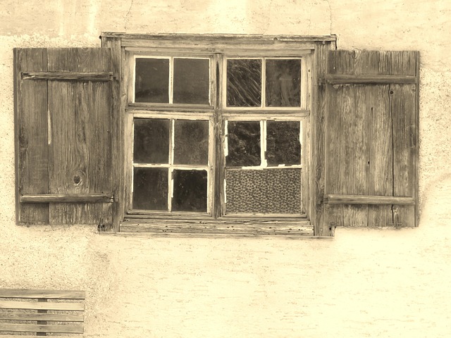 Free Window House photo and picture
