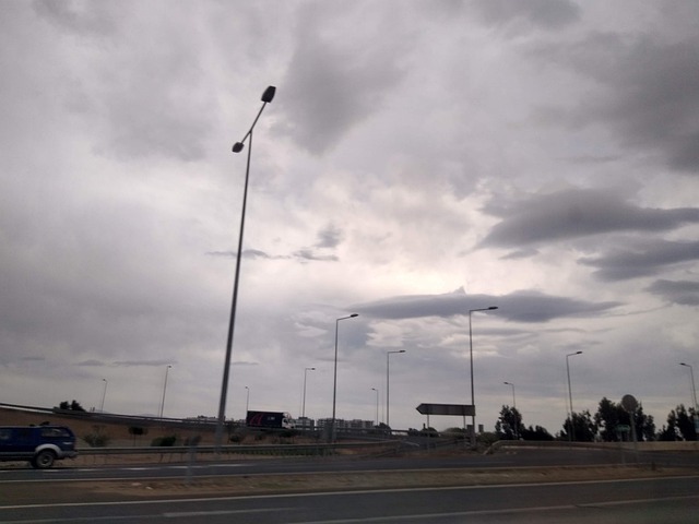 Free Nubes Carretera photo and picture