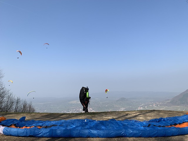 Free Paraglider Thermal photo and picture