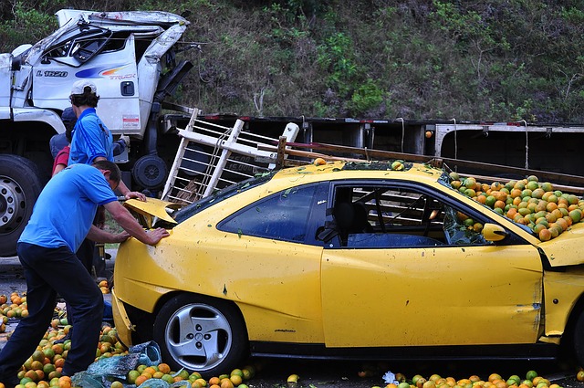 Free Accident Car photo and picture