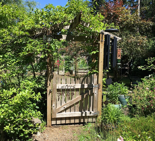 Free Gate Welcome photo and picture