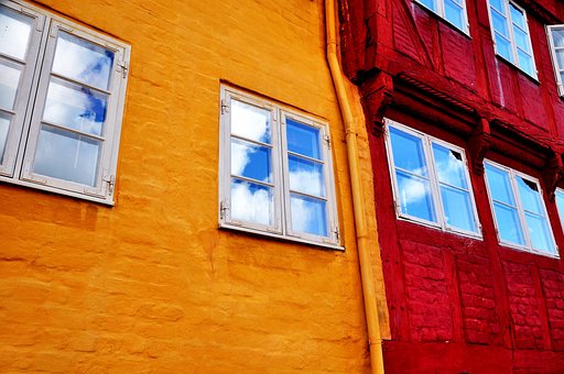 Free Windows Houses photo and picture