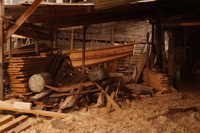 Free Wood Saw photo and picture