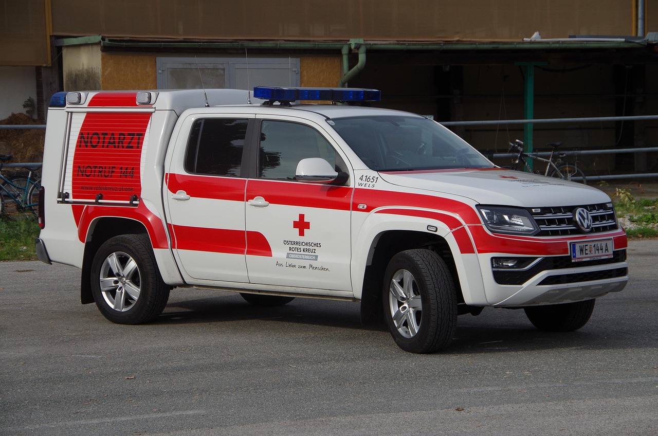 Red Cross Rescue Service Emergency - Free photo on Pixabay - Pixabay