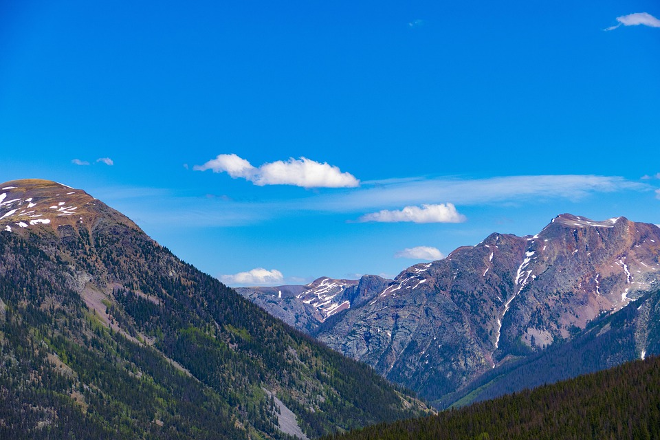 mountain-5333863_960_720.jpg