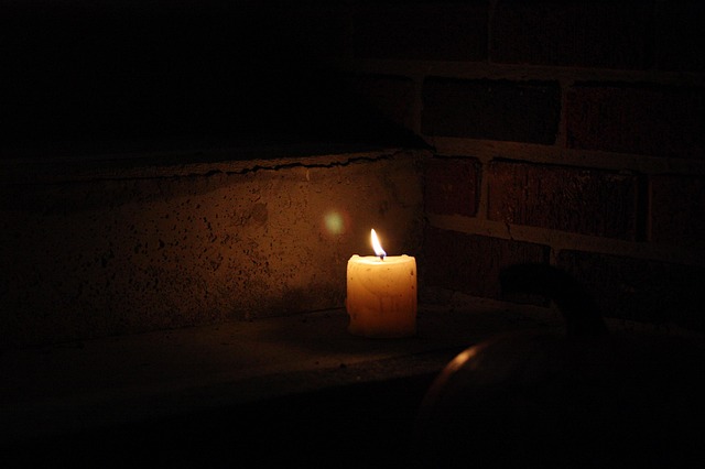Free Candle Dark photo and picture