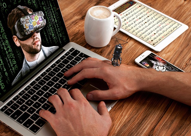 Free Macbook Technology photo and picture