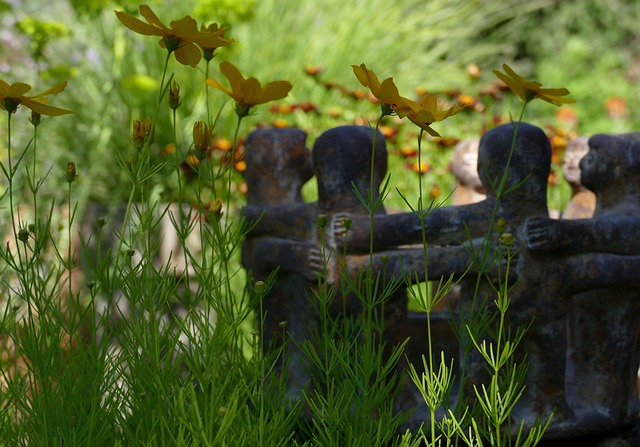 Free Girl Eye Decor Garden photo and picture