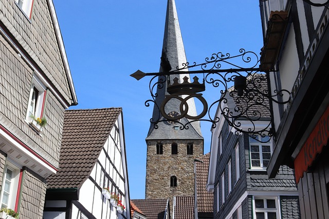 Hattingen, Schiefer Kirchturm, St, Georg