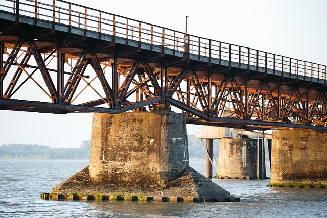 Free Brücke Meer photo and picture