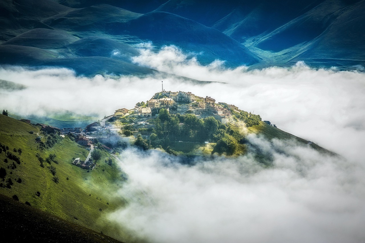 Download free HD stock image of Castelluccio Norcia Free Castelluccio Norcia photo and picture