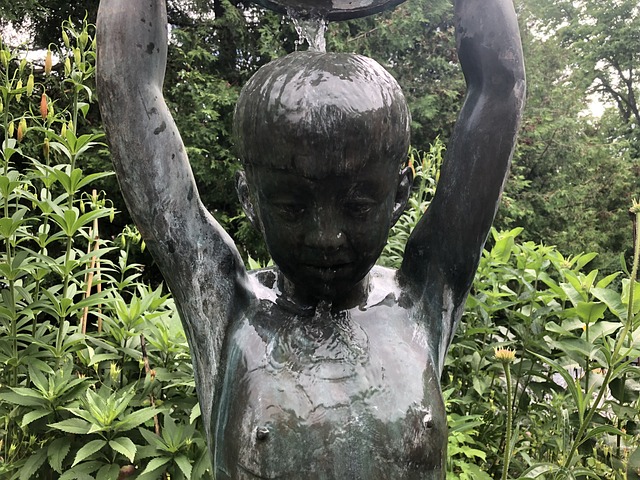 Free Fountain Bronze photo and picture