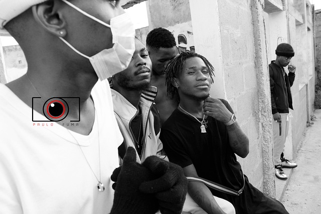 Free A Tropa Olha Preço photo and picture