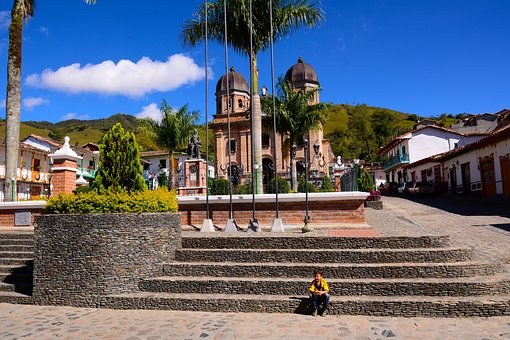 Concepción Antioquia, Parque, Iglesia