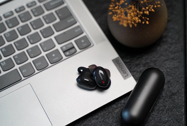 Free Bluetooth Headset Noise Reduction photo and picture