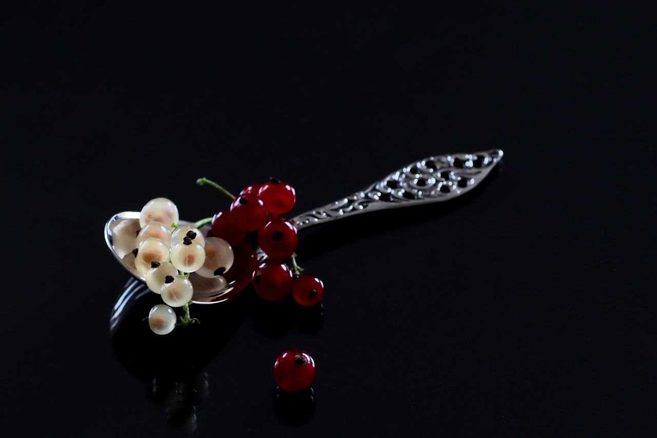 Currants - free online jigsaw puzzle photo