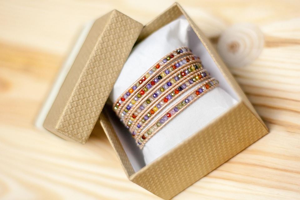 luxury bracelet box