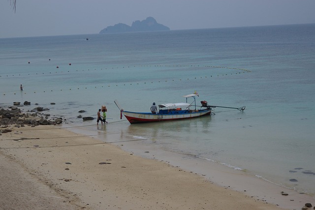 Free Phiphi Island photo and picture