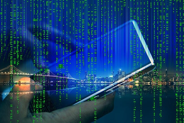 Free smartphone city skyline illustration