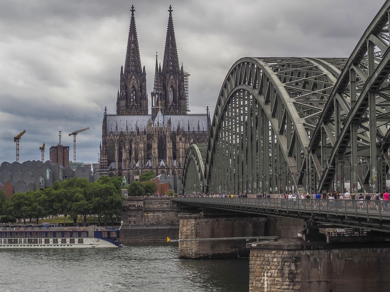 Architecture - free online jigsaw puzzle photo