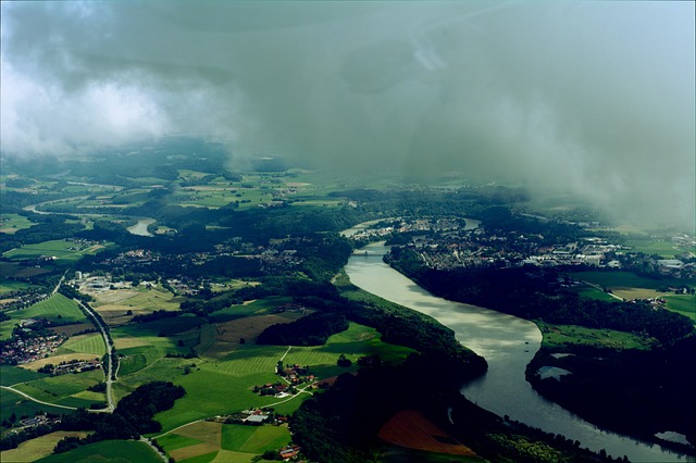 Free Flow Cloud photo and picture