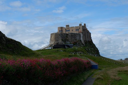 Free Lindisfarne Holy Island photo and picture