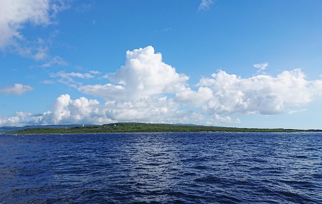 Free Sea Water photo and picture